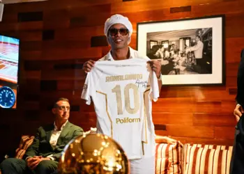 Ronaldinho te Ravenna: Nisin shitjet e fanellave me emrin e tij, përgatitet pritje spektakolare