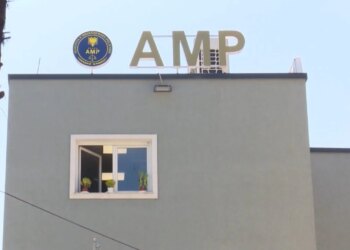 SPAK zbarkoi në Devoll/AMP jep detajet: Masa sigurie për ish-drejtorin rajonal, ish-shefin e sektorit, familjarin e tij, kontrolle-banesash