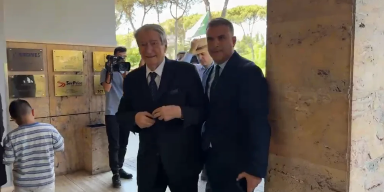 Sali Berisha takohet me Ilir Metën dhe shkon për ngushëllime pas humbjes së babait të ish-presidentit