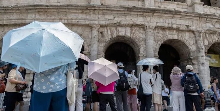 Shkencëtarët: Nxehtësia ekstreme e shkaktuar nga njeriu shkakton rekorde historike të temperaturave në Evropë