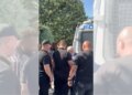 Shoku i qelisë në varrimin e atit të Metës, takohet me ish-presidentin: Shihemi së shpejti vëlla