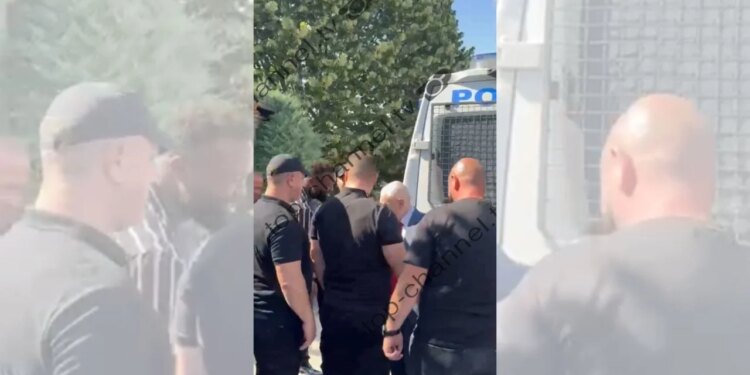 Shoku i qelisë në varrimin e atit të Metës, takohet me ish-presidentin: Shihemi së shpejti vëlla