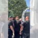 Shoku i qelisë në varrimin e atit të Metës, takohet me ish-presidentin: Shihemi së shpejti vëlla
