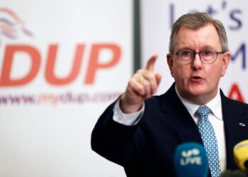 Skandal në Irlandën e Veriut, ish-lideri i një partie kryesore shpallet fajtor për abuzim ndaj dy vajzave minorene