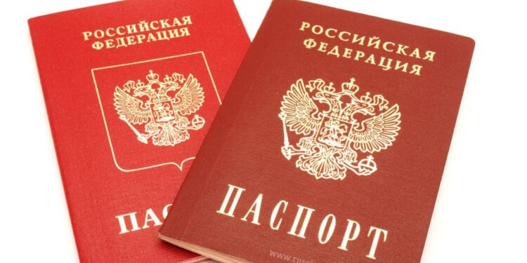 Skandal në Serbi: Qeveria jep shtetësi rusëve të sanksionuar nga SHBA dhe Ukraina, BE paralajmëron rrezik sigurie