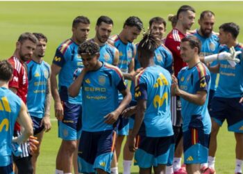 Spanja merr krahë: Lamine Yamal dhe Nico Williams i bashkohen grupit