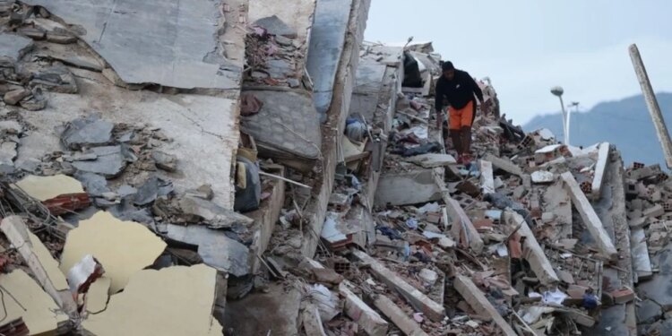 Tërmetet, 164 viktima: Nga stafet mjekësore te avionët e transportit, vende botërore përgatiten të dërgojnë ndihma në Venezuelë