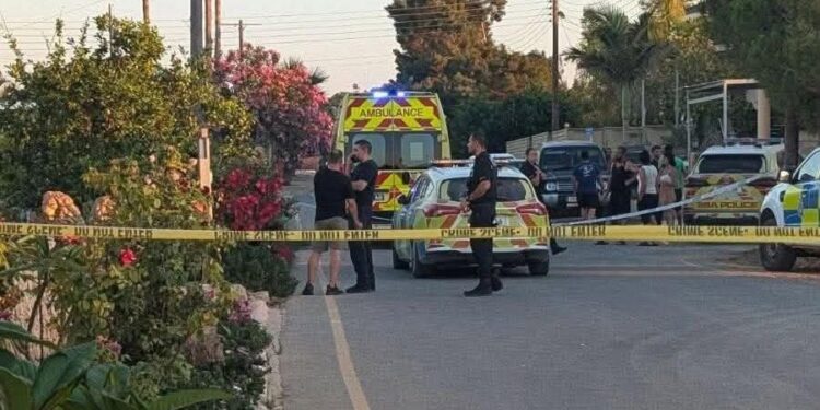 Tragjike në Qipro: dy vëllezër të mitur gjenden të vdekur në makinën e babait të tyre