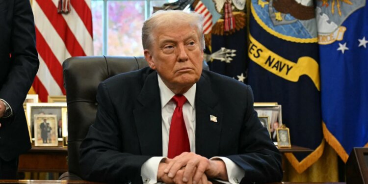 Trump rikthen qymyrin: 700 milionë dollarë për minierat, presidenti amerikan – një burim energjie i pastër