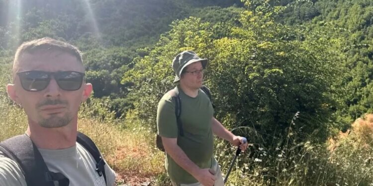 Turisti amerikan humb në malet e Përmetit, gjendet shëndoshë e mirë pas plot 10 orësh kërkime