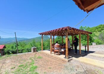 Turizmi malor në malet e Librazhdit: vizitorë të huaj dhe rritje e kërkesës për rezervime tek banorët