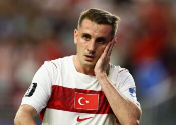 Turqia, Kerem Akturkoglu e kap me tifozët, kërkohet përjashtimi i tij nga kombëtarja