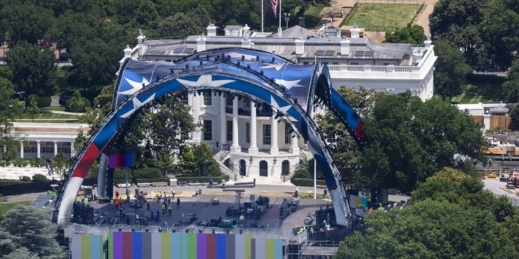 UFC në Shtëpinë e Bardhë për ditëlindjen e Trump: si do paguhen luftëtarët pjesëmarrës në eventin madhështor