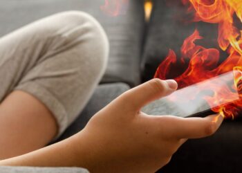 Vapa ekstreme, ekspertët: Rrezik për bateritë e telefonave celularë