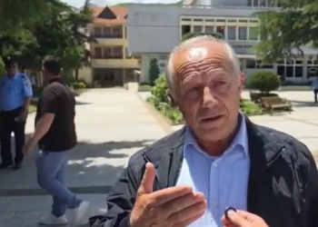 Vetëm 6 në operacion; Xhaxhi i Enea Mekollit akuza të forta: Pa mbrojtje, urdhërdhënësi të përgjigjet para ligjit
