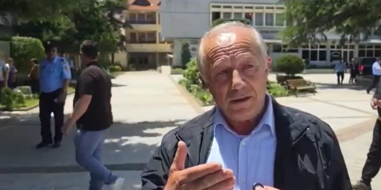 Vetëm 6 në operacion; Xhaxhi i Enea Mekollit akuza të forta: Pa mbrojtje, urdhërdhënësi të përgjigjet para ligjit