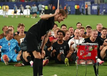 Video epike: Fitorja historike kundër Senegalit dhe festa madhështore e lojtarëve dhe tifozëve të Norvegjisë në stadium