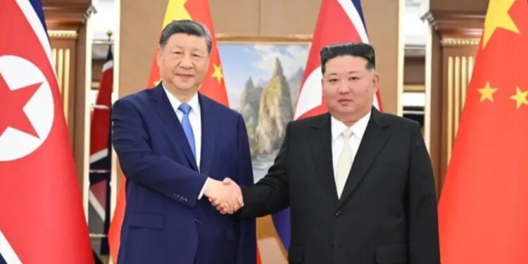 Vizita e Xi Jinping në Phenian, Kim Jong Un: Përkujtim i fuqishëm i miqësisë midis dy vendeve
