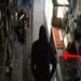 Vodhën xhirot ditore të 12 bizneseve në Lezhë; arrestohet 21-vjeçari, bashkëpunëtori në kërkim