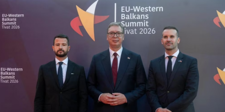 Vuçiç akuzon që Mali i Zi po zhvillon luftë hibride kundër Serbisë, përgjigjet Podgorica zyrtare
