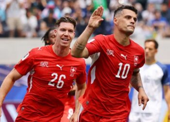 Xhaka kërkon me çdo kusht transferim te Chelsea; mesfushori shqiptar pranon ofertën e Bluve, gjithçka varet nga Sunderland-i