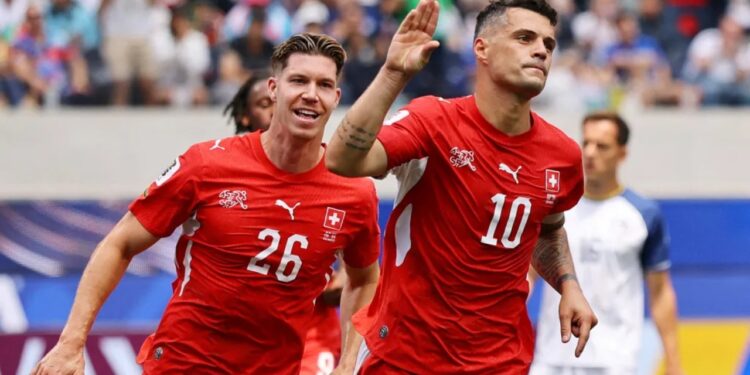 Xhaka kërkon me çdo kusht transferim te Chelsea; mesfushori shqiptar pranon ofertën e Bluve, gjithçka varet nga Sunderland-i