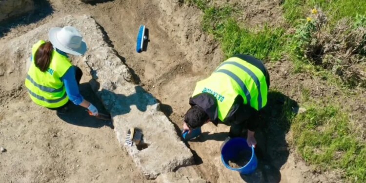 Zbulimet arkeologjike në Vlorë: identifikohet një kullë si pjesë e sistemit fortifikues të qytetit