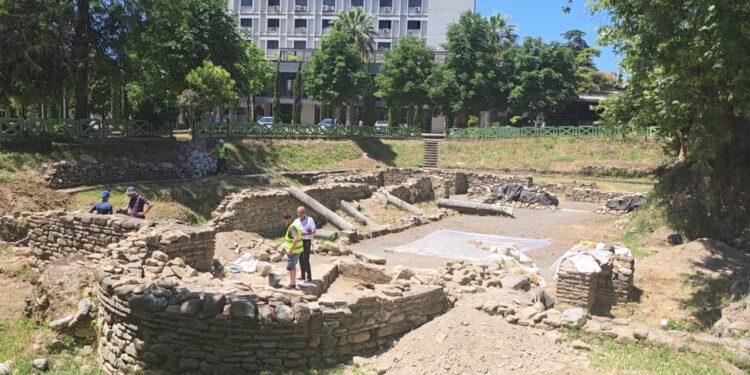 Zbulohet mozaiku i ri i Scampis në bazilikën paleokristiane të Elbasanit, dalin në dritë faza të reja ndërtimi