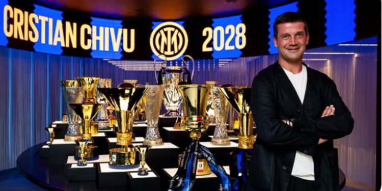 Zyrtare: Christian Chivu firmos kontratën e re me Interin deri në 2028