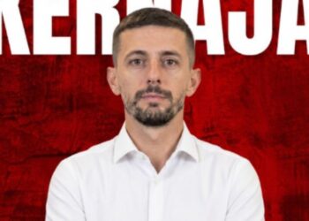 Zyrtare: Oltijon Kërnaja, nga Tirana në Vlorë, emërohet trajner i Flamurtarit
