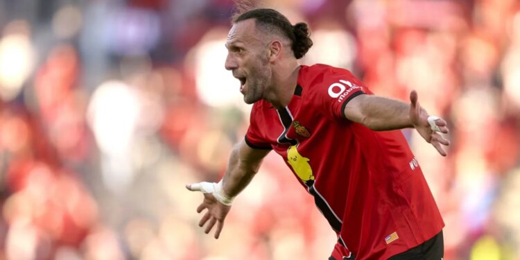 Zyrtare: Vedat Muriqi kthehet në Turqi dhe rikthehet te Fenerbahçe