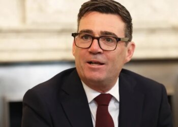 24 orët e para të Andy Burnham si kryeministër: shkarkimet, surprizat e kabinetit dhe politikat