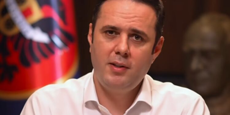 Abdixhiku hap shqyrtimin e kërkesës së anëtarëve për shkarkimin e tij: Thirrje për Kuvend, pezullim negociatash me Vetëvendosjen