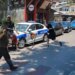 Agravon situata te Kuvendi: protestues hedhin gurë ndaj efektivëve, shkatërrojnë makinën e policisë, arrestohen disa persona