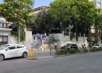 Aksi i Rrugës së Dibrës lirohet pas mbi 5 orë bllokimi nga protestuesit; të shoqëruarit ende në qeli