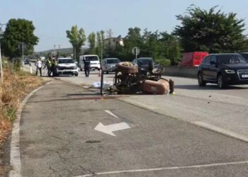 Aksident në aksin Rrogozhinë-Lushnjë, drejtuesi i një mjeti bujqësor plagoset rëndë