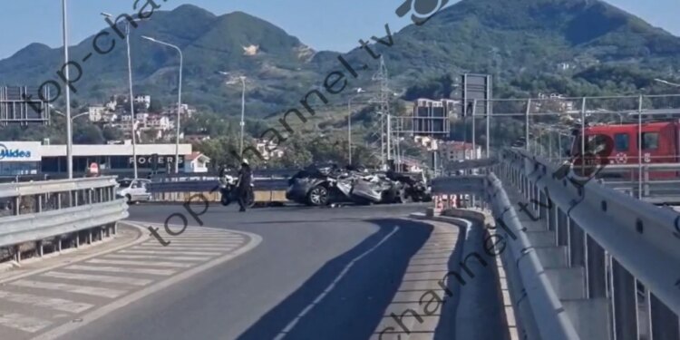 Aksidenti me 1 viktimë dhe 1 të plagosur në rrethrrotullimin e TEG-ut, dalin pamjet e përplasjes betonierës me Audi-n