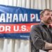 Akuzat për sulm seksual trazojnë të ardhmen e demokratit Graham Platner; ai pezullon fushatën për Senatin në Maine