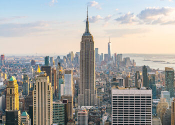 Alarm në Manhattan: Shpërthim jashtë ndërtesës federale, një burrë i arrestuar