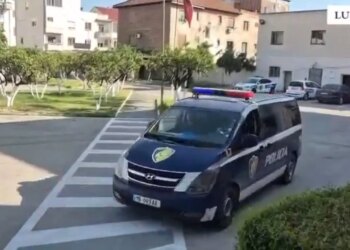 Arrestohet 36-vjeçari në Lushnjë pas vjedhjes së parave dhe laptopit dhe djegies së biznesit