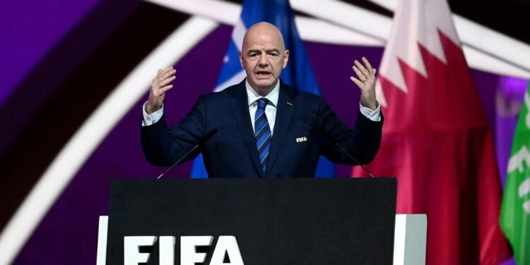 Askush nuk po e shet futbollin — FIFA i përgjigjet akuzave UEFA/CONCACAF për projektin e ri: Nëse nuk miratohet...