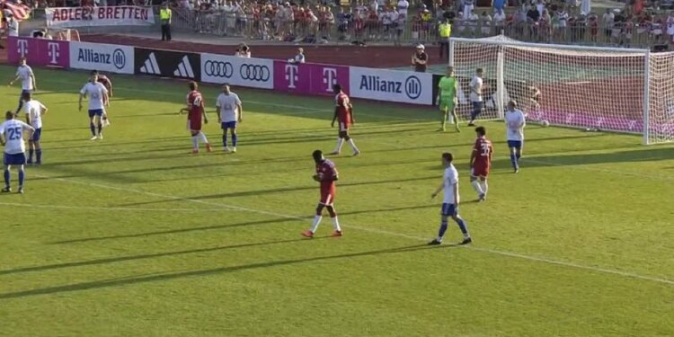 Bayern-i ruan traditën: Ibrahimoviç dhe 16-vjeçari shqiptar shënuan në fitoren 15-golëshe të kampionëve të Gjermanisë