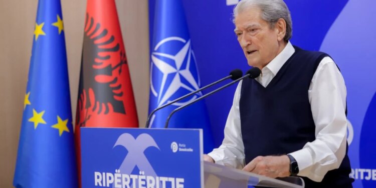 Berisha mbron ripërtëritjen e PD; Noka e Bardhi rikonfirmohen, kreu i PD ngushëllon Palokën, Bylykbashin dhe Boçin