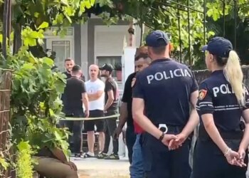 Bilanci i viktimave nga krimi në Roskovec rëndohet, ndërron jetë edhe gruaja e plagosur nga ish-dhëndri