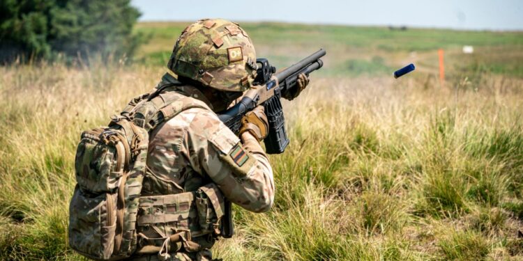 Britania nis stërvitjen Operation Albiston Shadow, ushtria përgatitet për raste sulmesh hibride