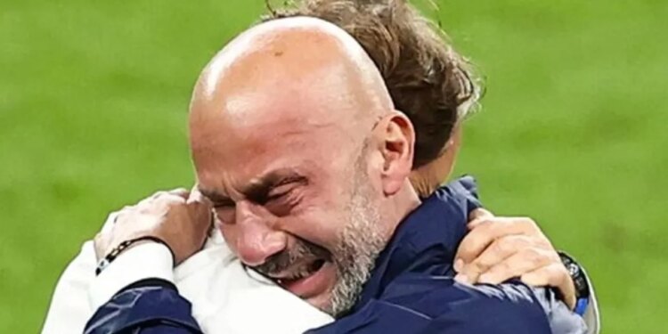 Dedikimi që preku zemrat, Mancini kujton Viallin: Jam i bindur se sot është i lumtur