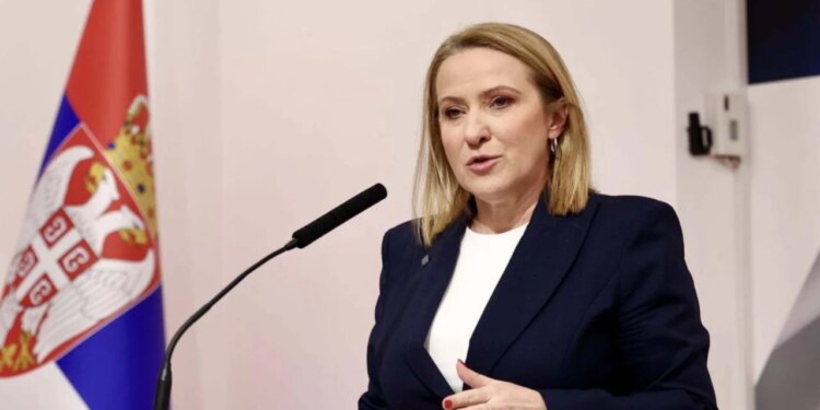 Deklaratë skandaloze për spastrimin etnik të Kosovës: ministrja serbe refuzon dorëheqjen, kërkon shpjegim dhe thotë duhej përdorur deportim