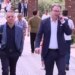 Deputetët e PD-së tremben nga vezët e protestuesve, hyjnë në Kuvend dhe largohen pas pak minutash