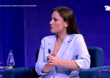 Dhunimi i 17-vjeçares në Fier, denoncimet në familjen një autore; Bezat: Futi babanë në burg, nënën e dhunoi