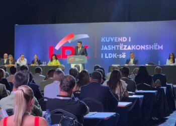 Do të shkarkohet Abdixhiku? Nis Kuvendi i LDK-së; kryetari: Seancat e mëparshme i kemi konsideruar festë, unë jo